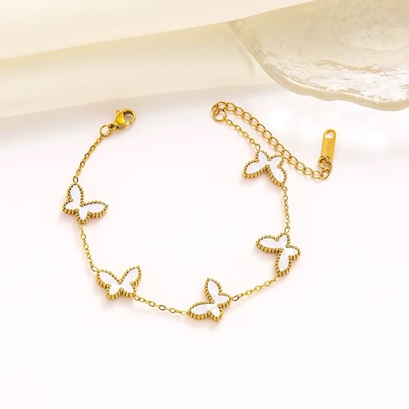 18K Gold Plated Butterfly Bracelet - Gold Jewelry - Picture 4 of 4